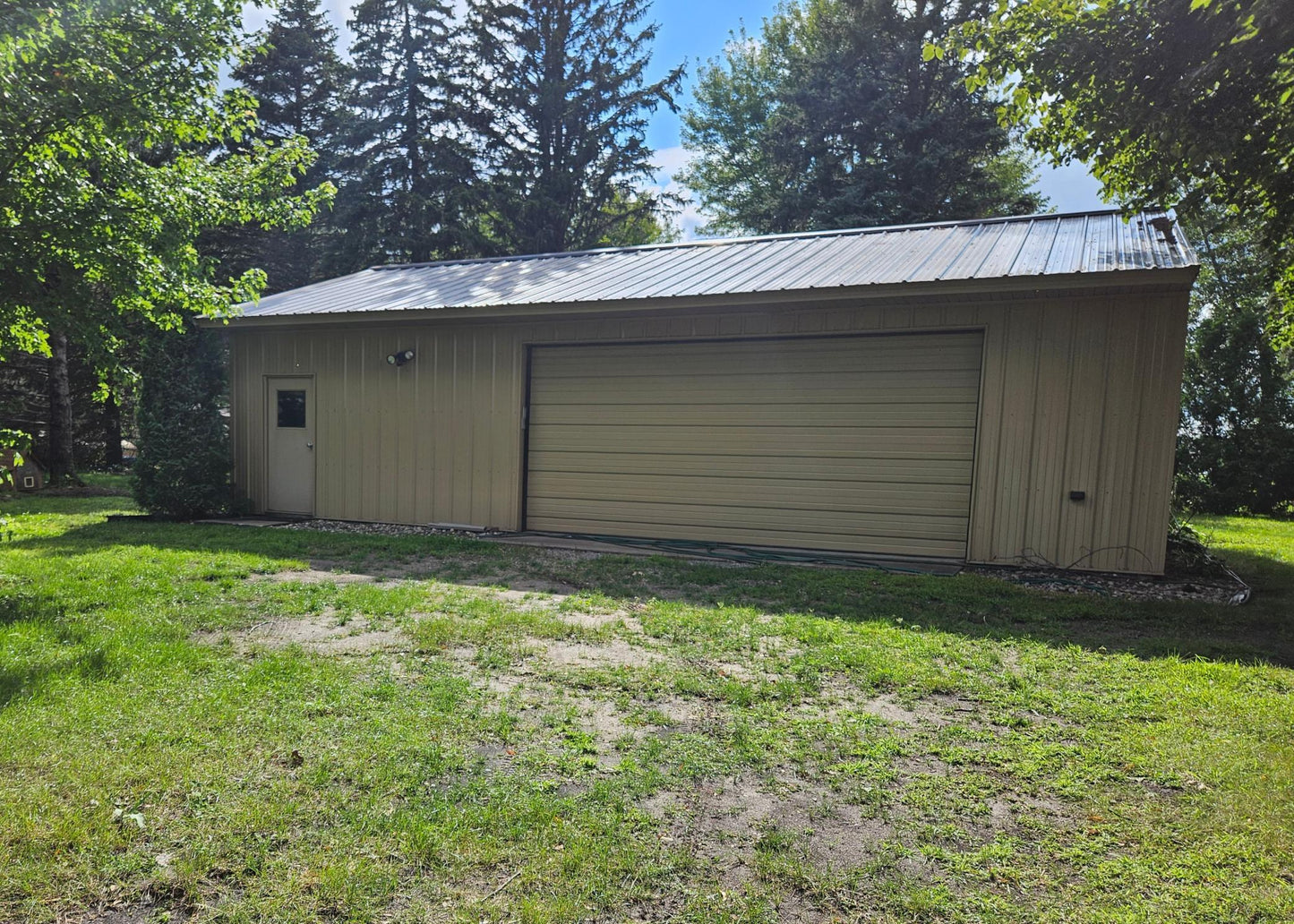 67923 270th Street, Alden, MN 56009