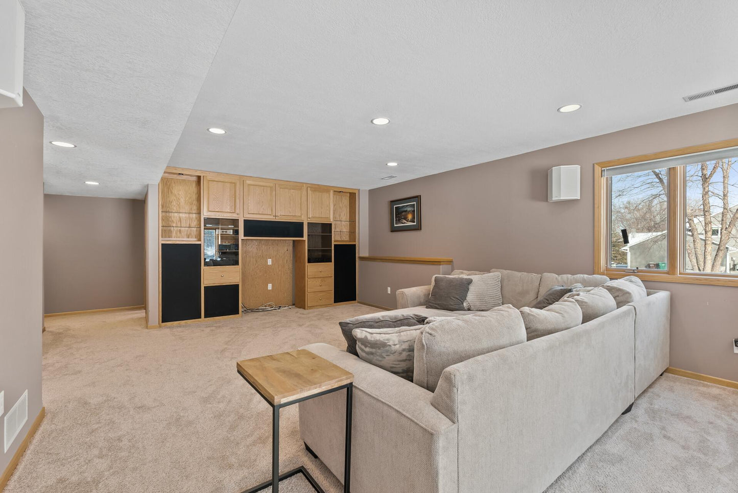 14210 Dehnsfield Road, Rogers, MN 55374