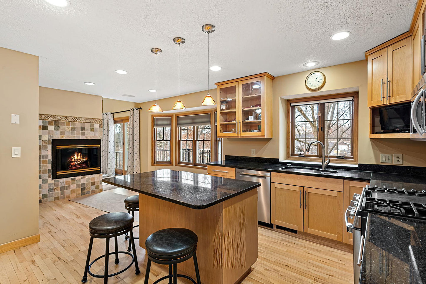 757 Bridle Ridge Road, Eagan, MN 55123