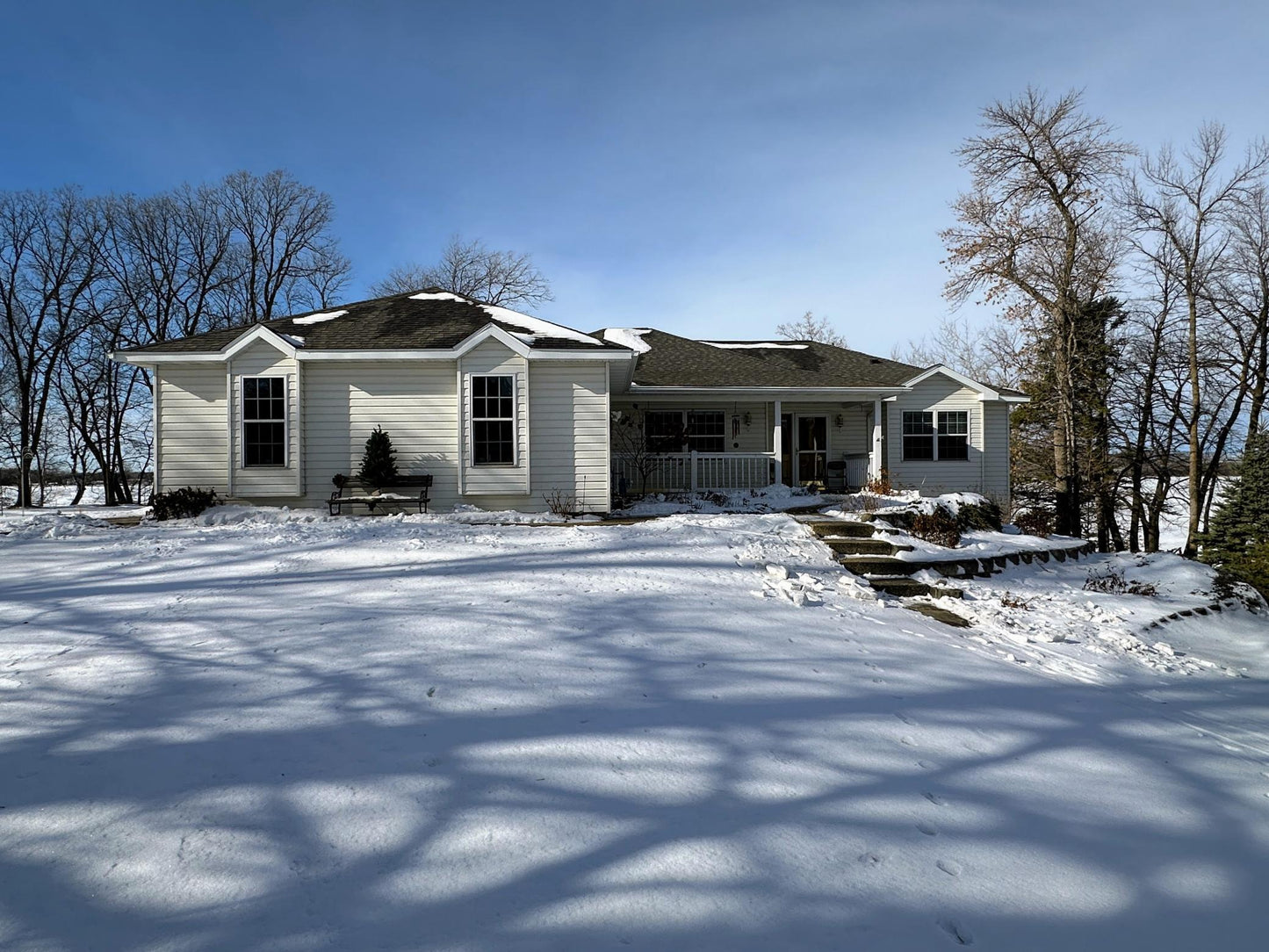 43561 Paul Lake Drive, Edna Twp, MN 56573