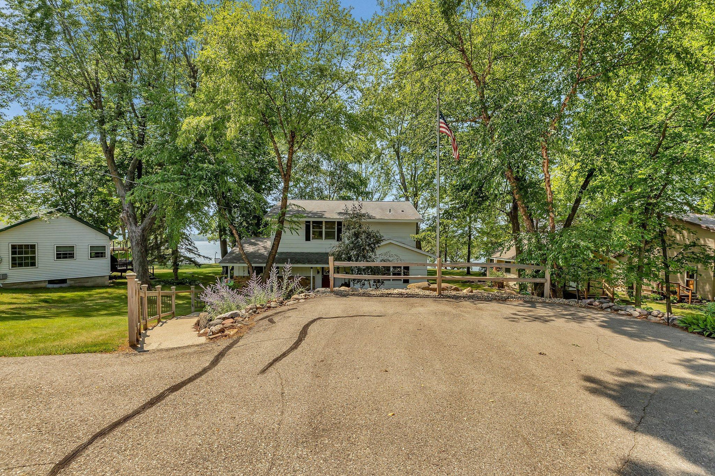 14823 Linden Hill Road, Paynesville Twp, MN 56362