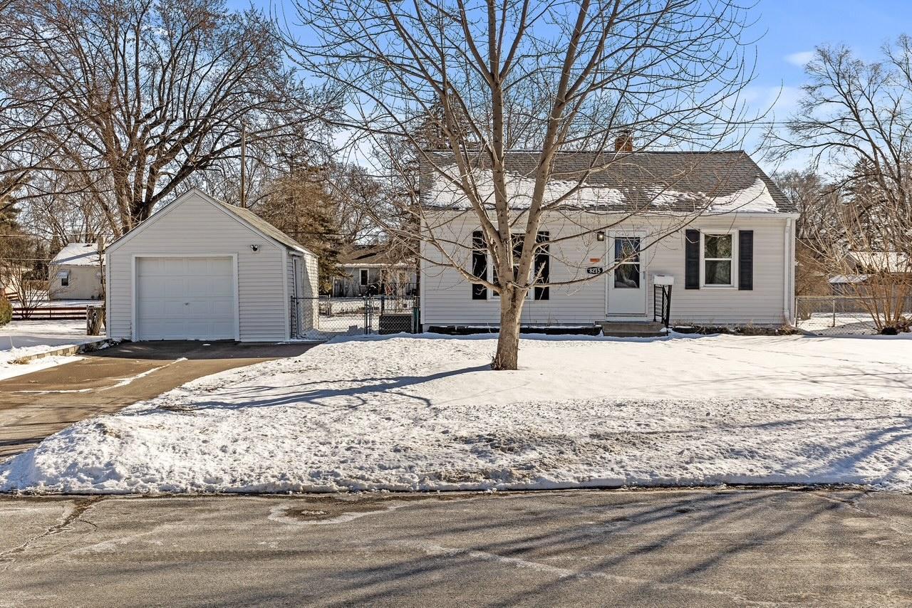 8215 Stevens Avenue, Bloomington, MN 55420