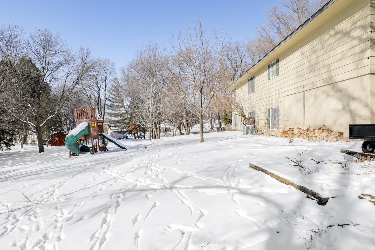 801 Line Avenue, Elk River, MN 55330