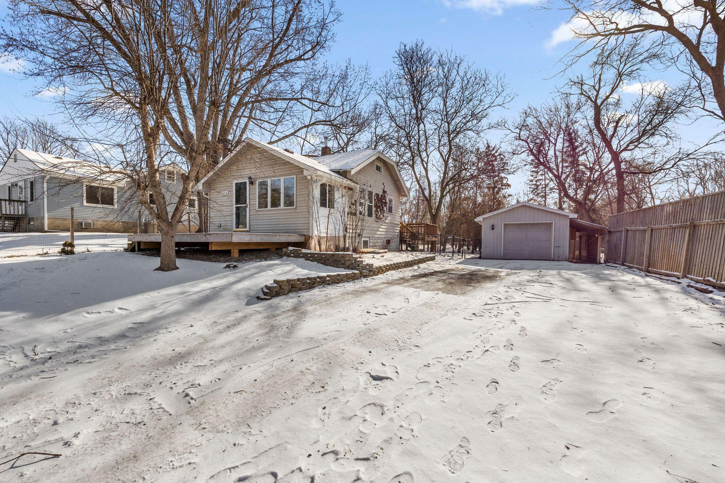 1244 Kohlman Avenue, Maplewood, MN 55109