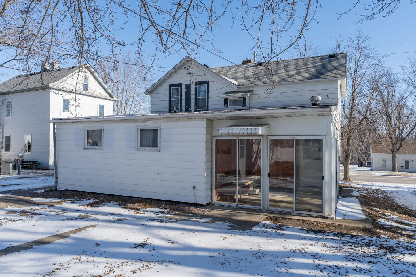 516 Front Street, New Ulm, MN 56073