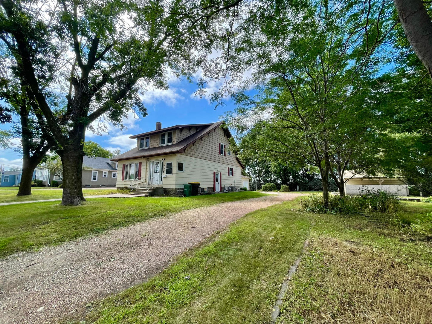 121 West Street, Sanborn, MN 56083