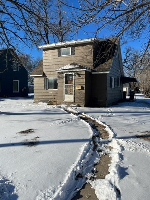 300 16th Street, Windom, MN 56101