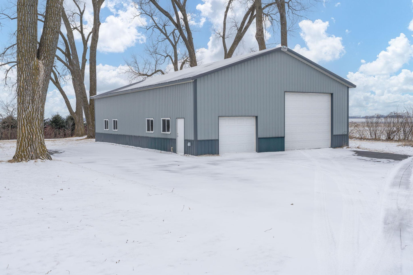 34907 790th Avenue, Madelia, MN 56062