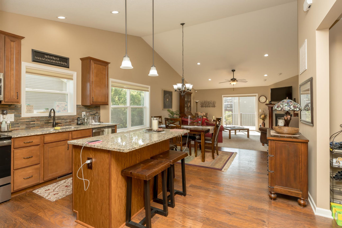 3869 Trail Point Court, Prior Lake, MN 55372