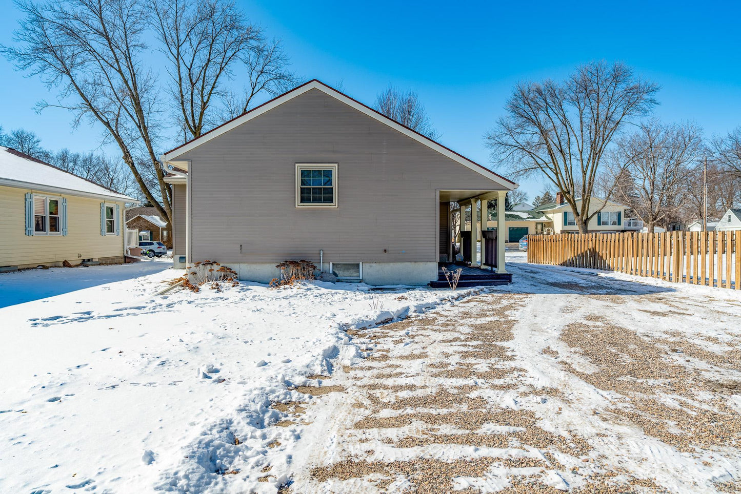 811 Galbraith Street, Blue Earth, MN 56013