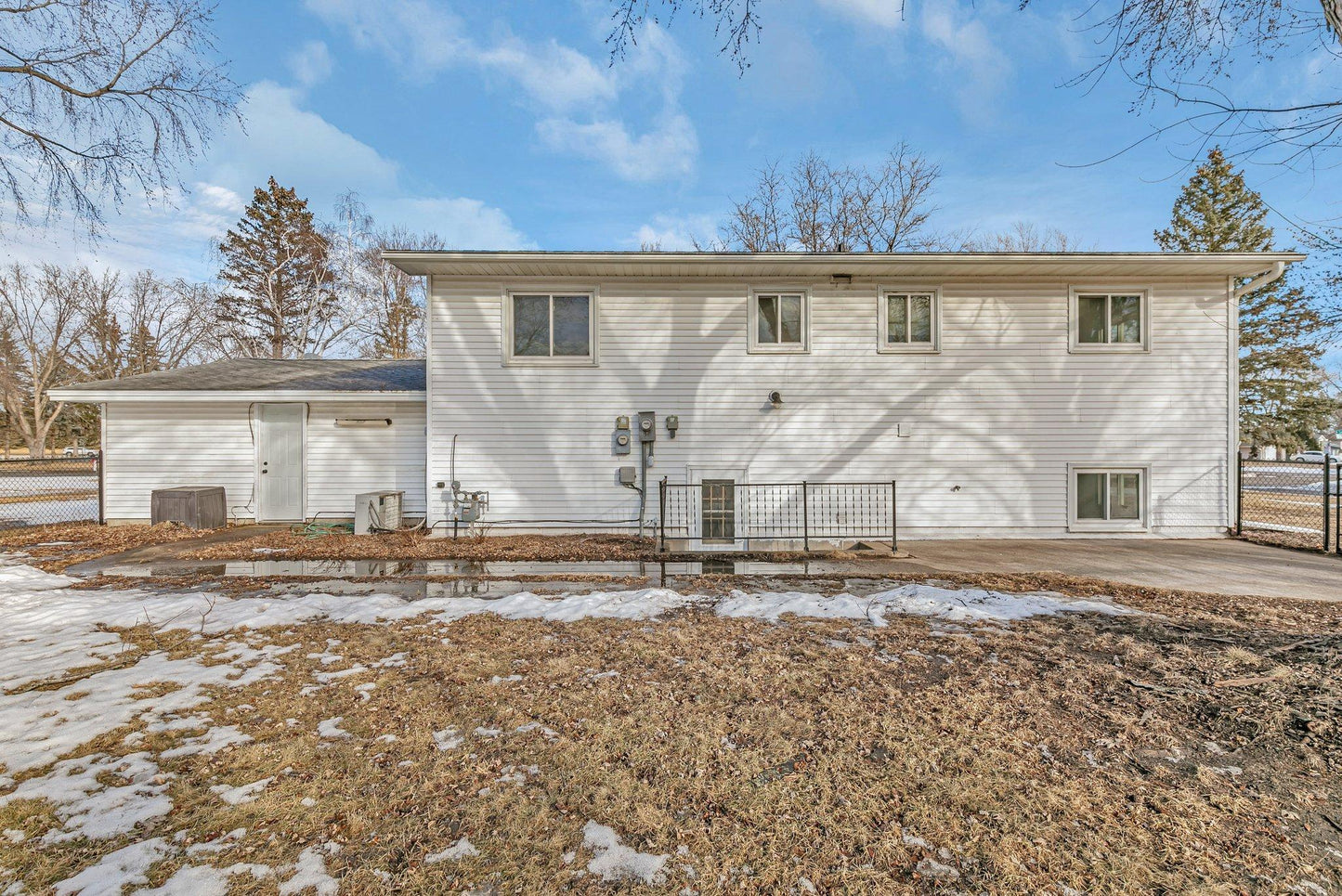 939 Brenda Lee Drive, Saint Cloud, MN 56303