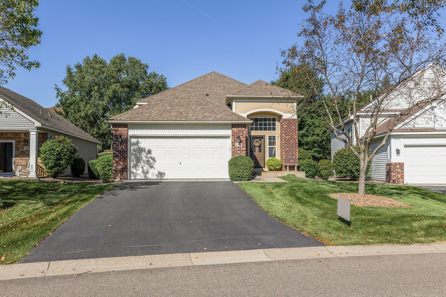 2651 Oak Ridge Trail, Woodbury, MN 55125