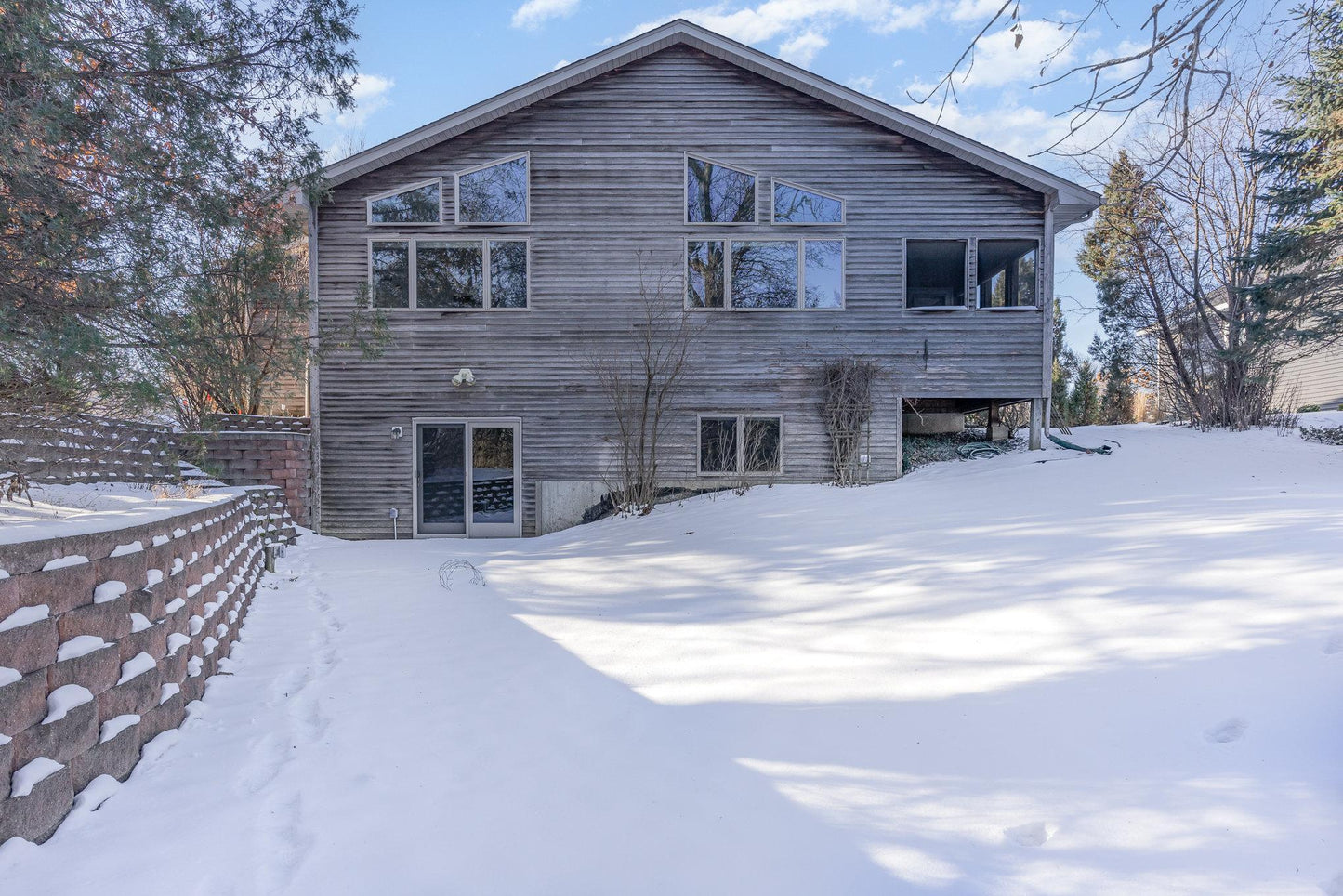 732 Hi Park Avenue, Red Wing, MN 55066