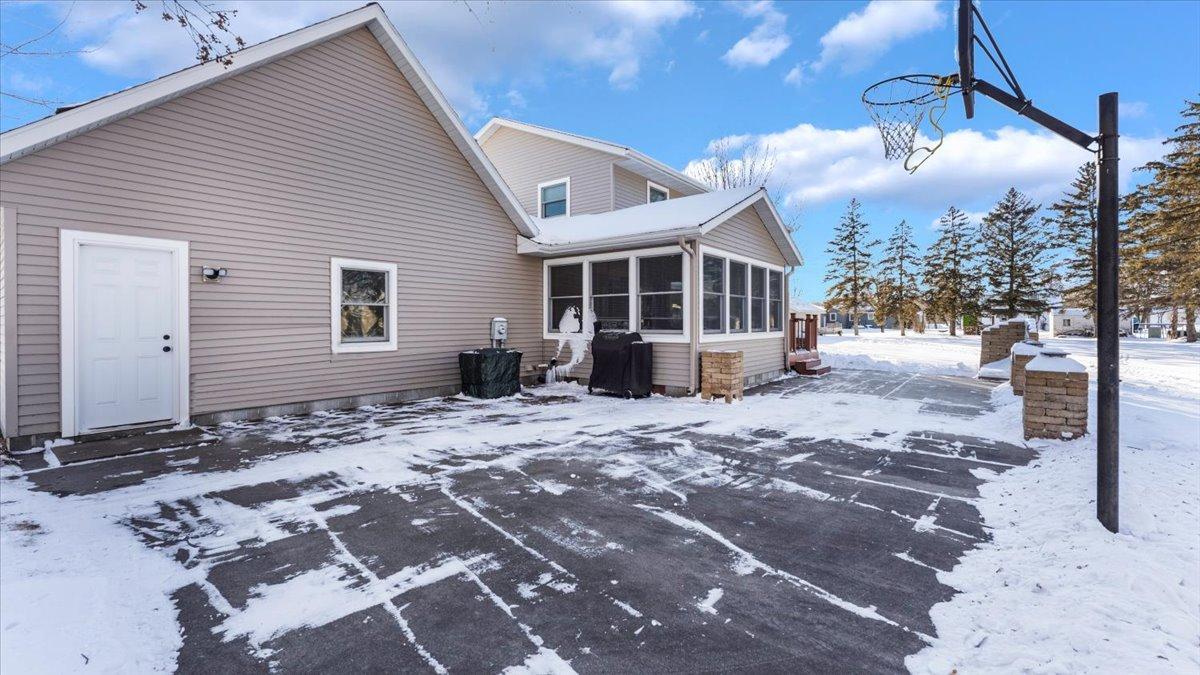 908 Lilac Drive, Sauk Centre, MN 56378