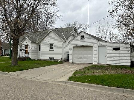 114 6th Avenue, Clara City, MN 56222