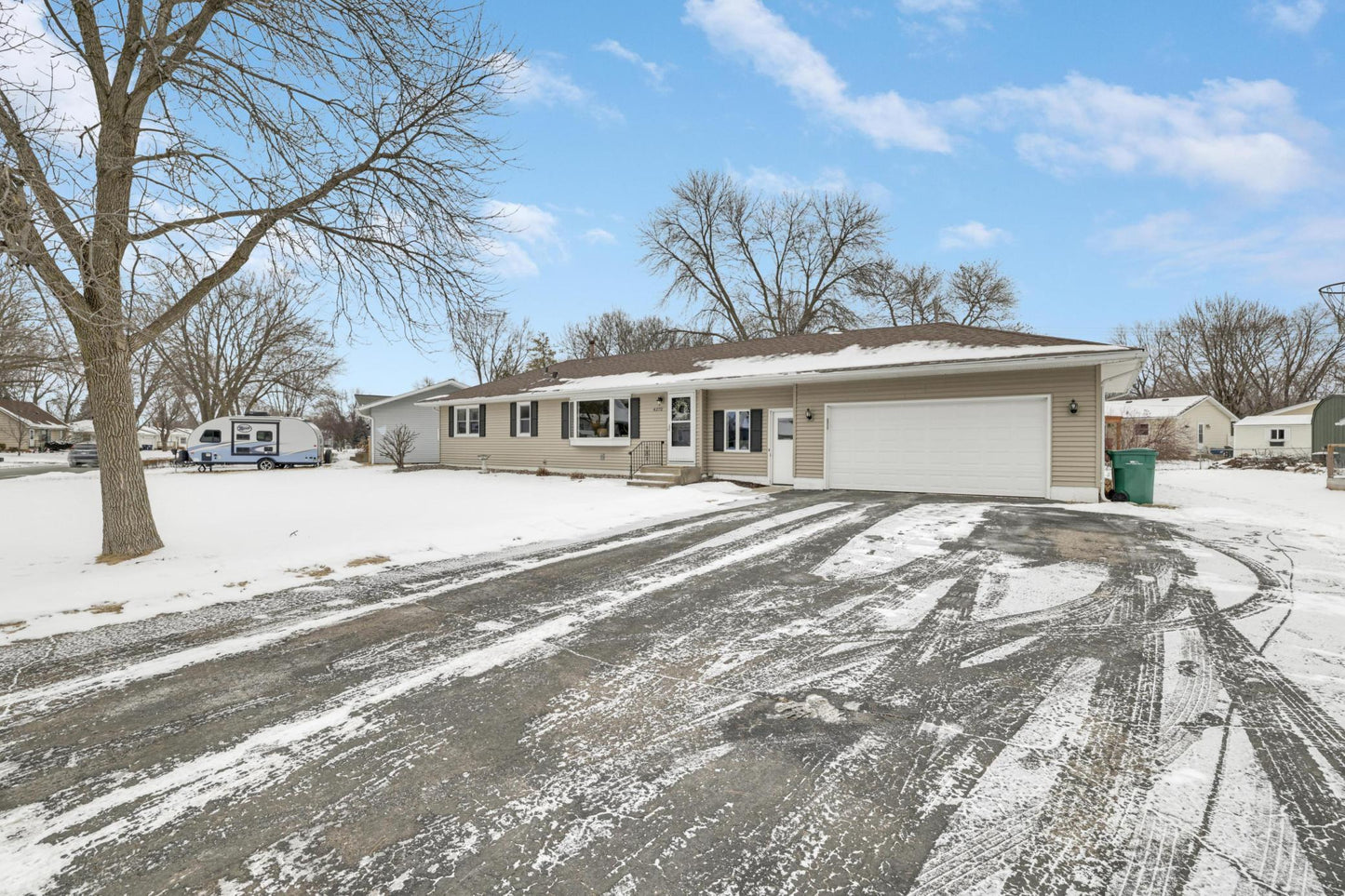 4272 Jasper Drive, Eagan, MN 55122