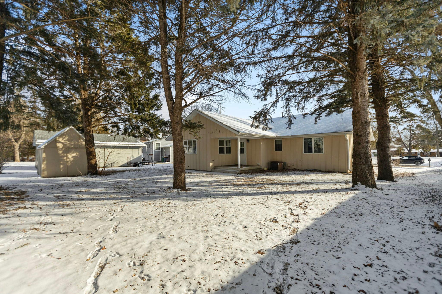 1502 Windsor Place, Faribault, MN 55021