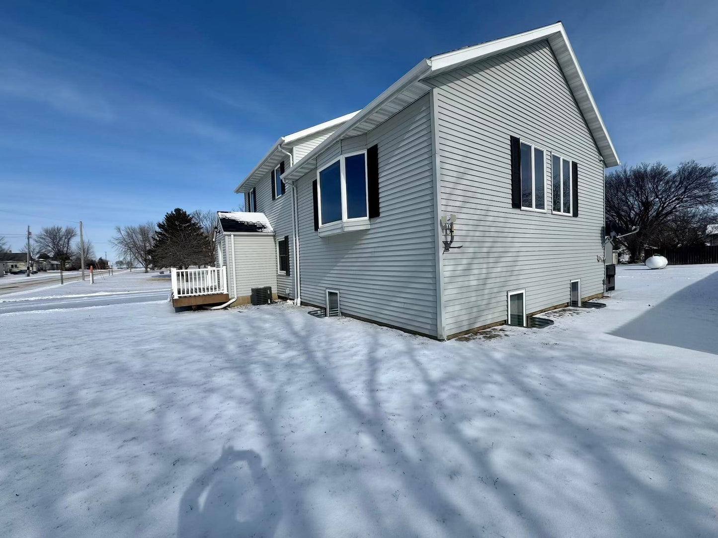 102 County Road 16 , Comfrey, MN 56019