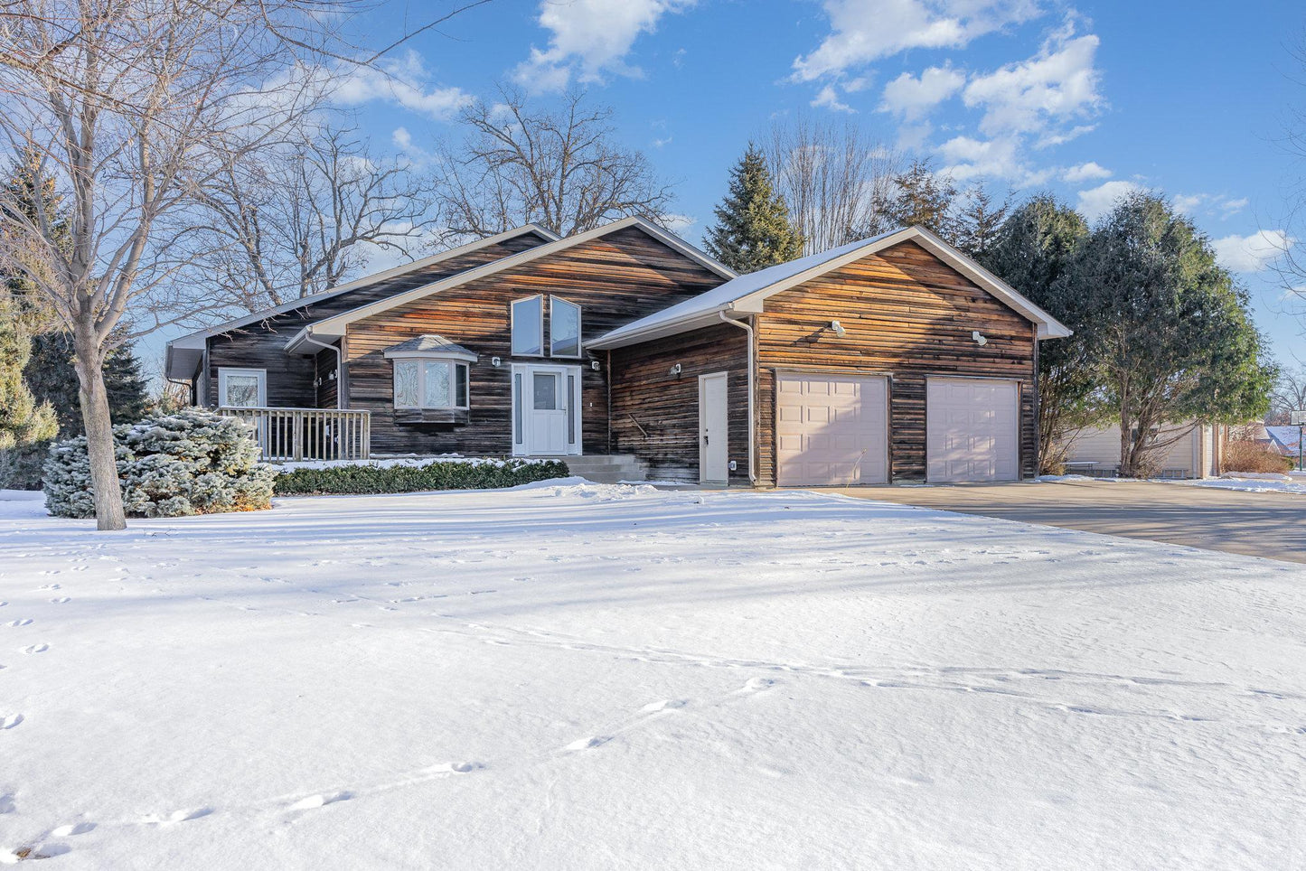 732 Hi Park Avenue, Red Wing, MN 55066