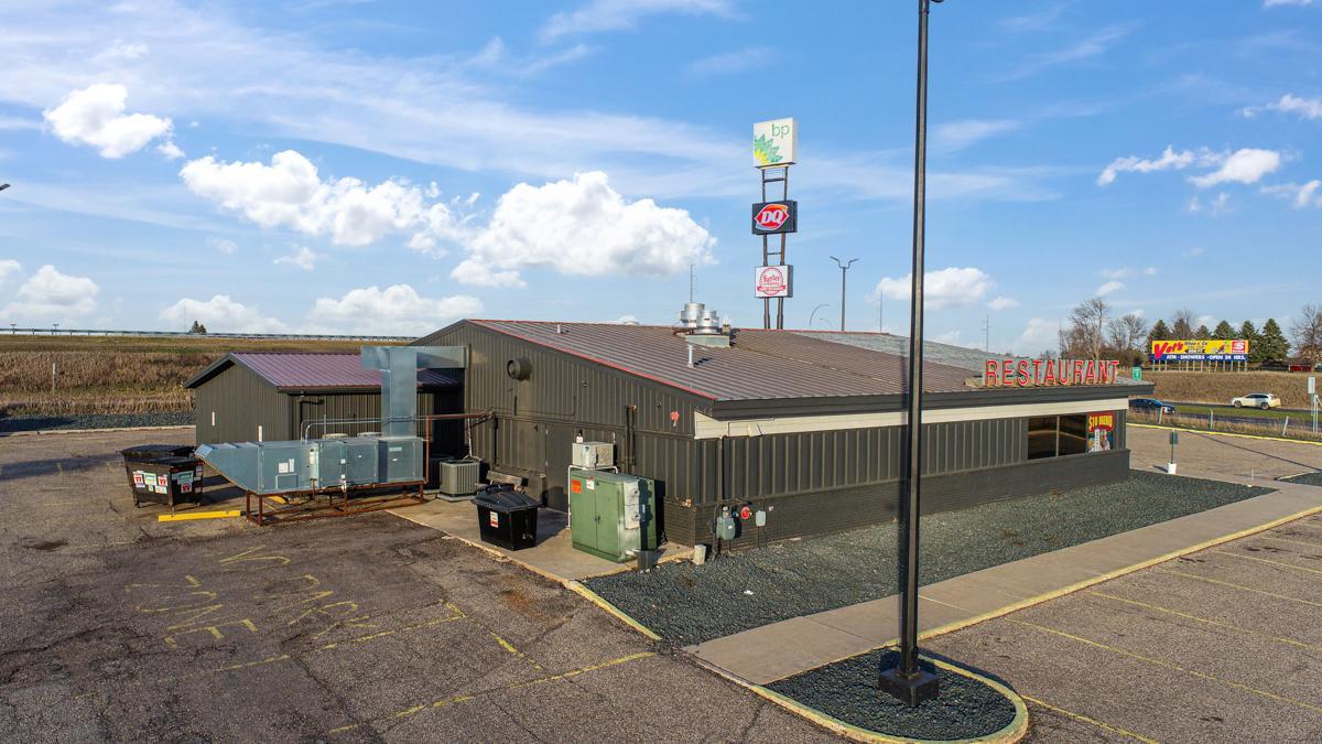 1061 Highway 71 , Jackson, MN 56143