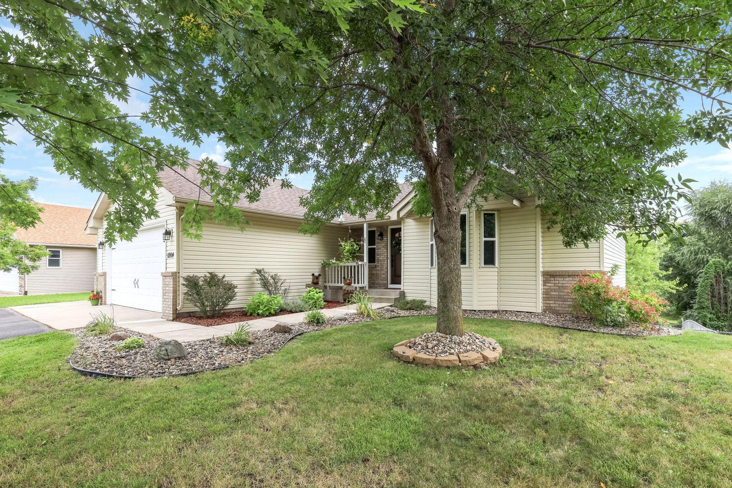 1204 Meadow Parkway, Mayer, MN 55360