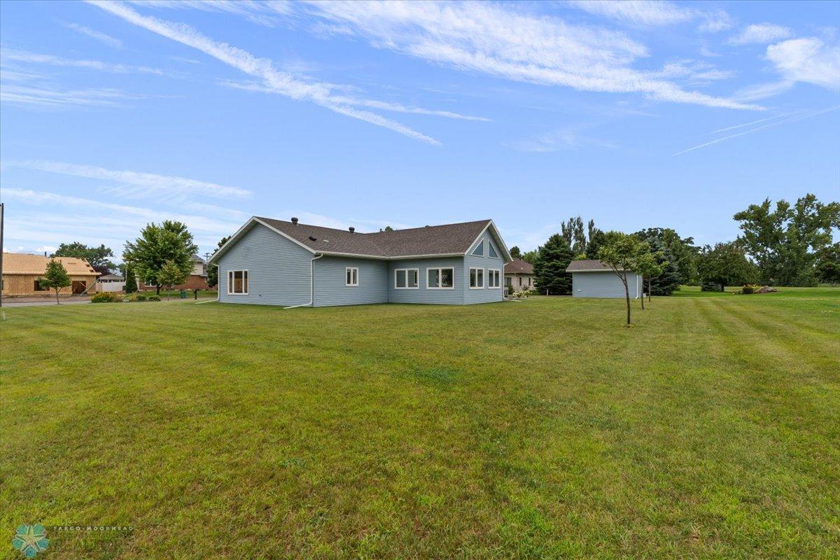 405 Oak Street, Breckenridge, MN 56520