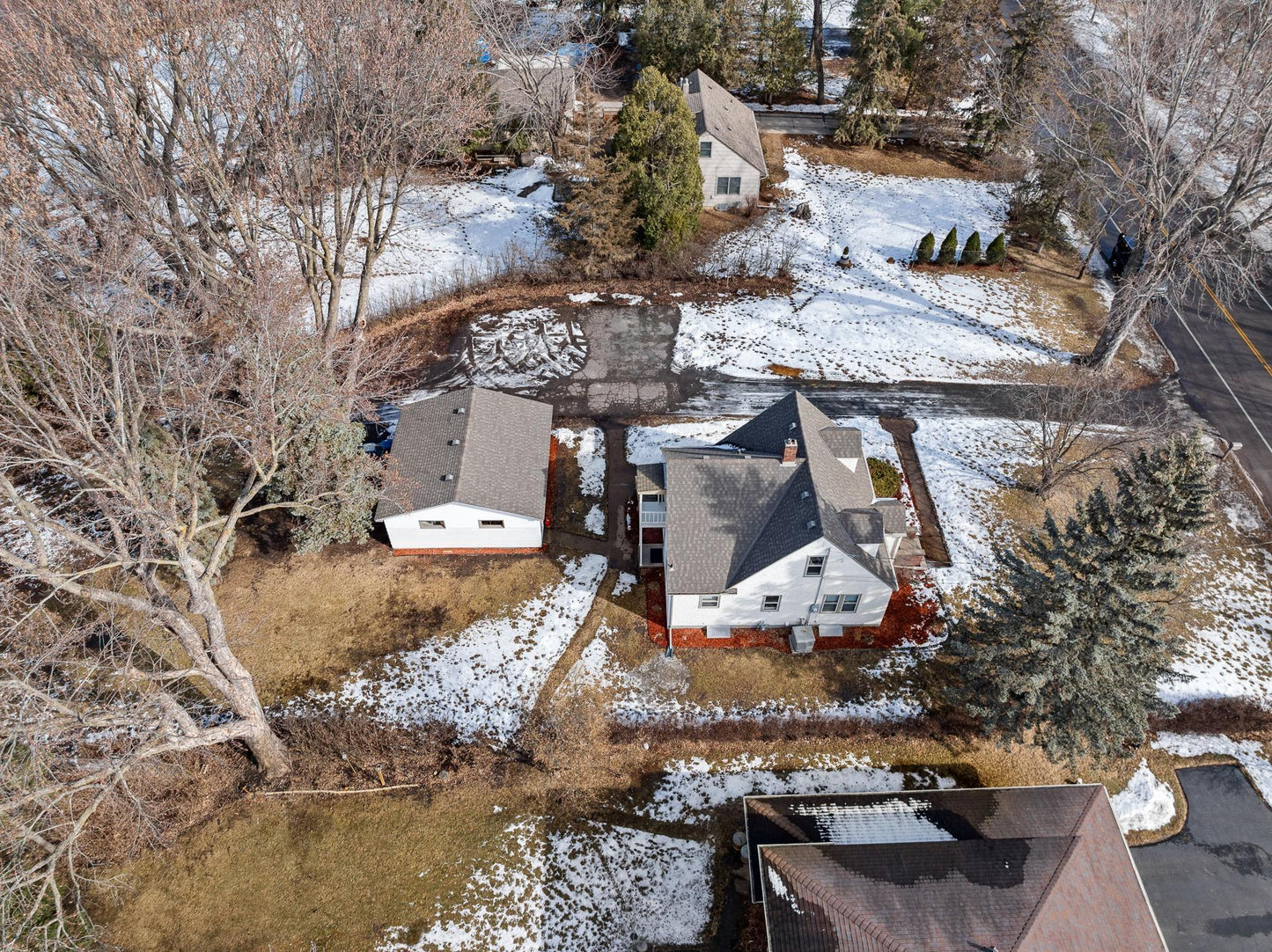 3457 Centerville Road, Vadnais Heights, MN 55127