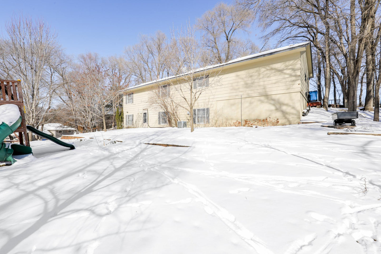 801 Line Avenue, Elk River, MN 55330