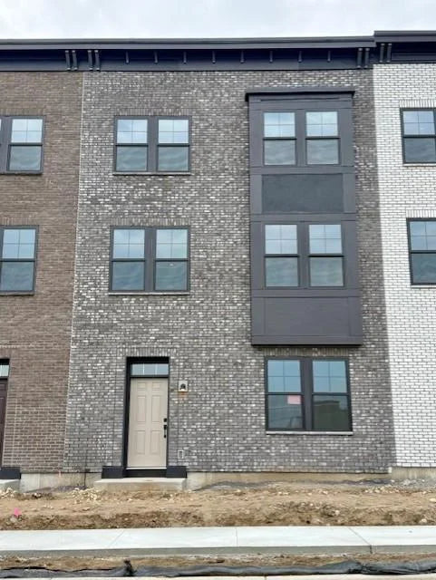 2260 Village Way, Saint Paul, MN 55116