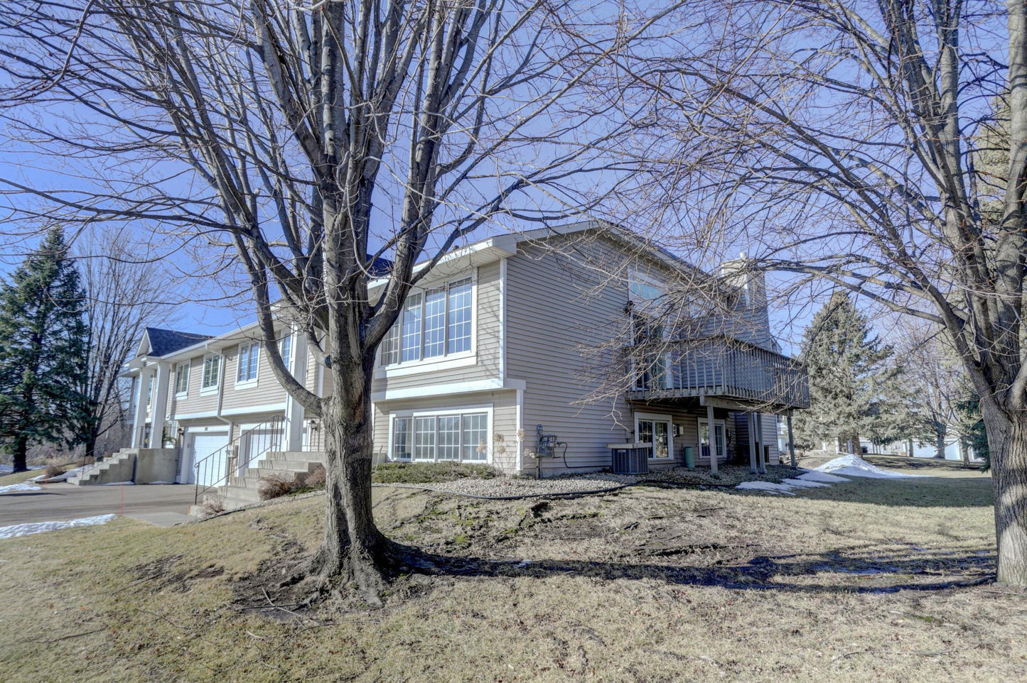 1983 Granite Avenue, Oakdale, MN 55128