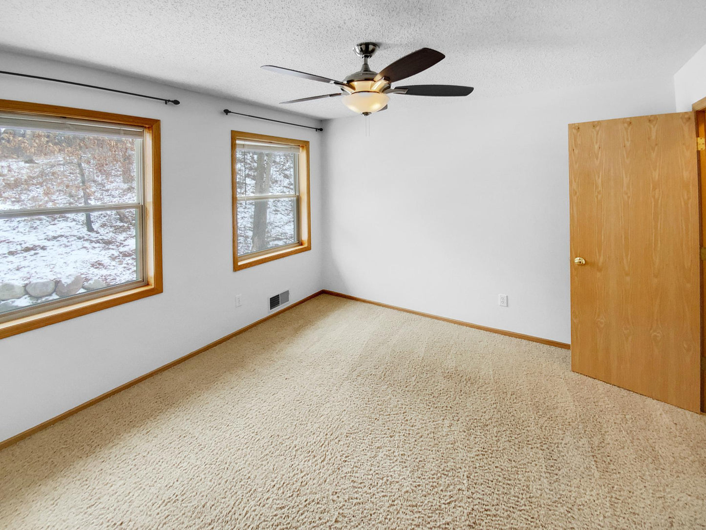 3017 Rainier Court, Burnsville, MN 55337