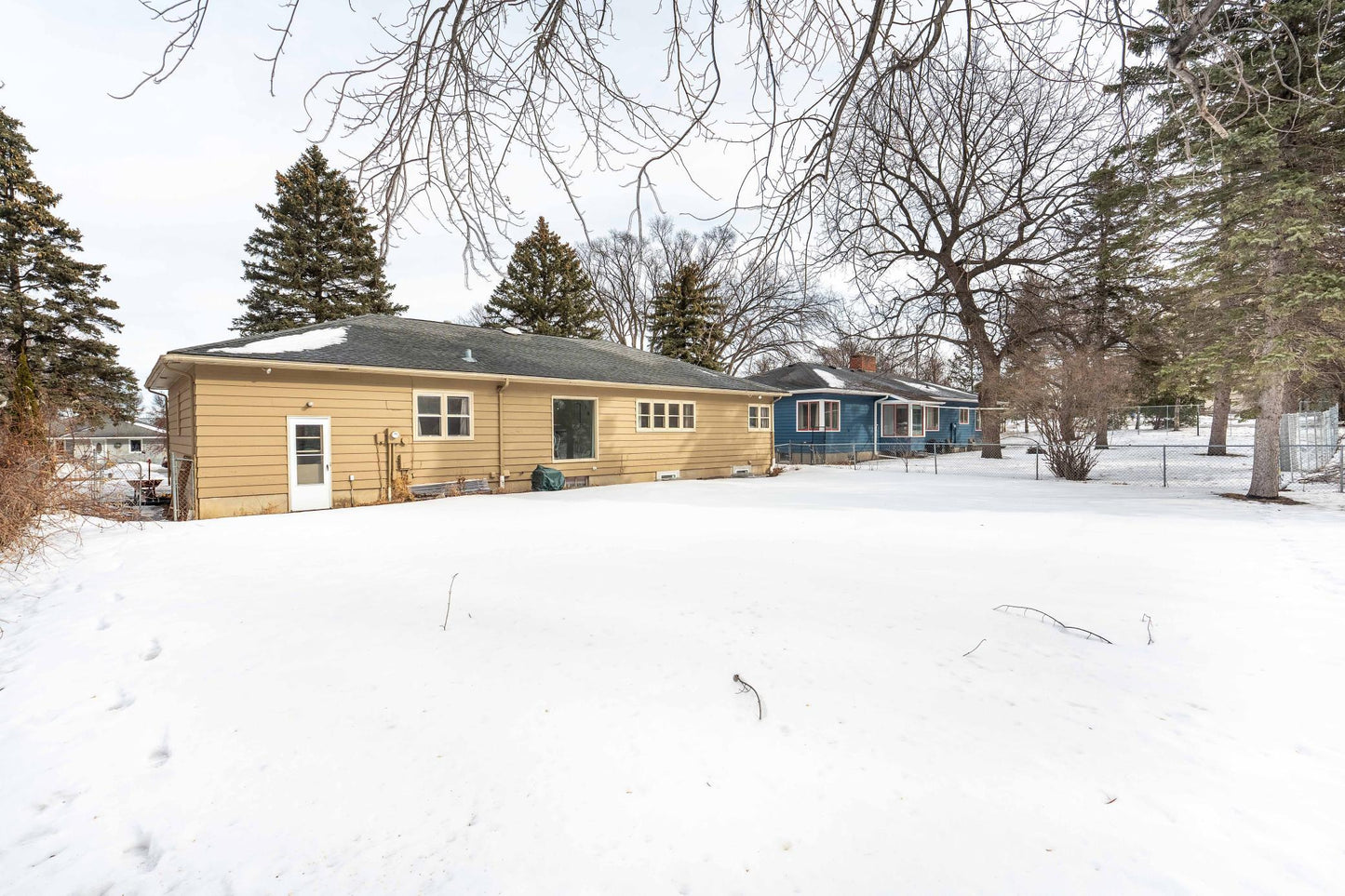 324 Alcott Avenue, Fergus Falls, MN 56537