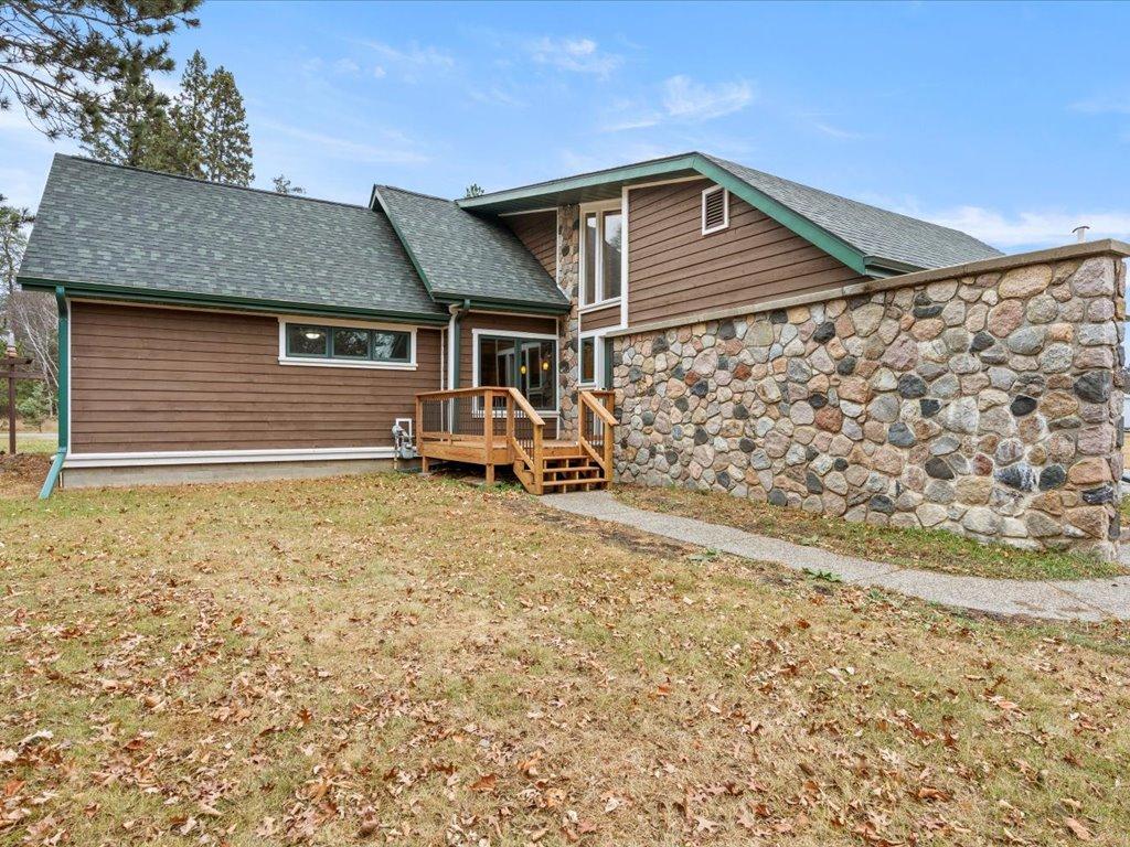 10645 County Road 16 , Pequot Lakes, MN 56472