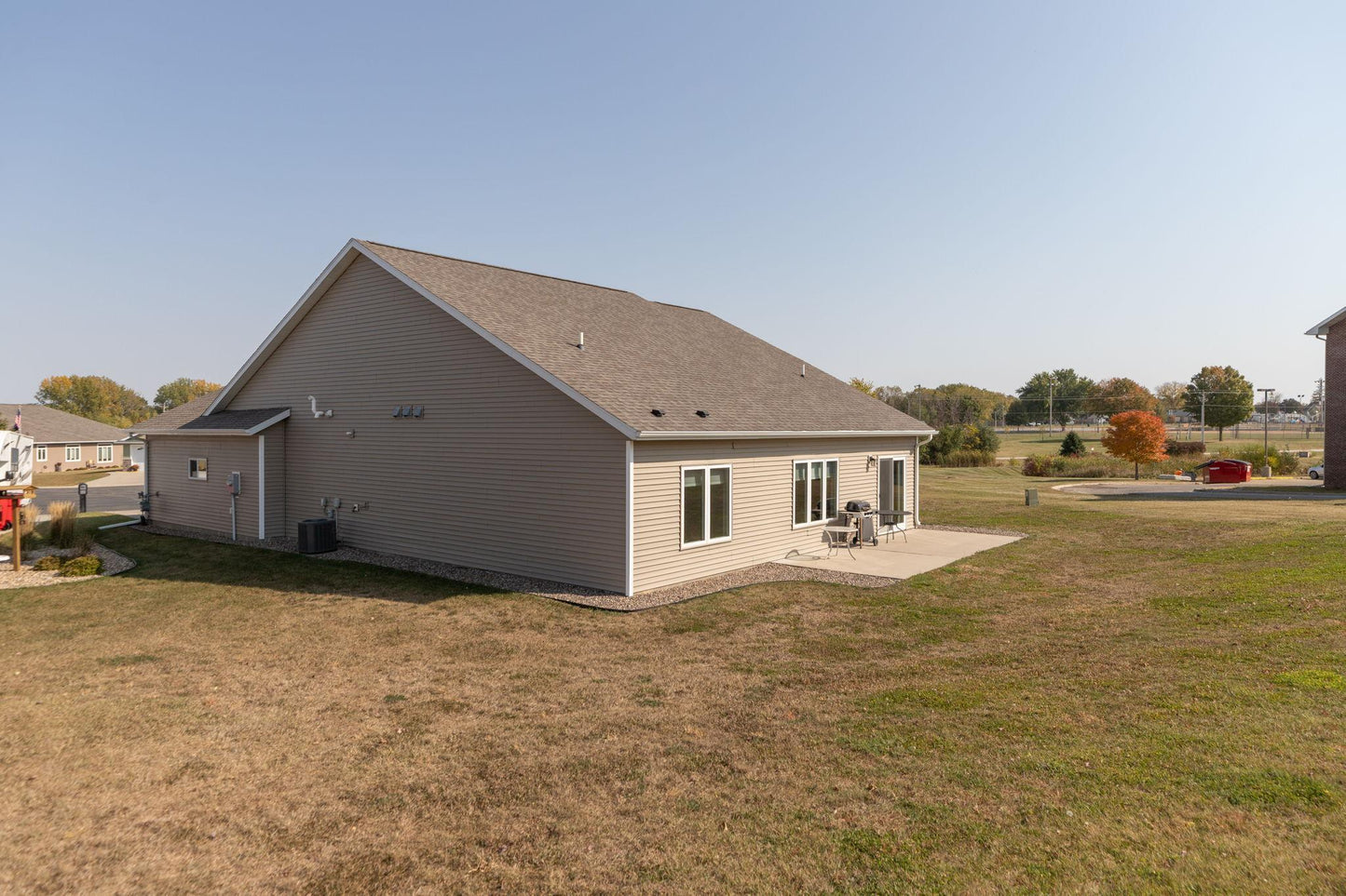 12 Abbey Lane NW , Kasson, MN 55944