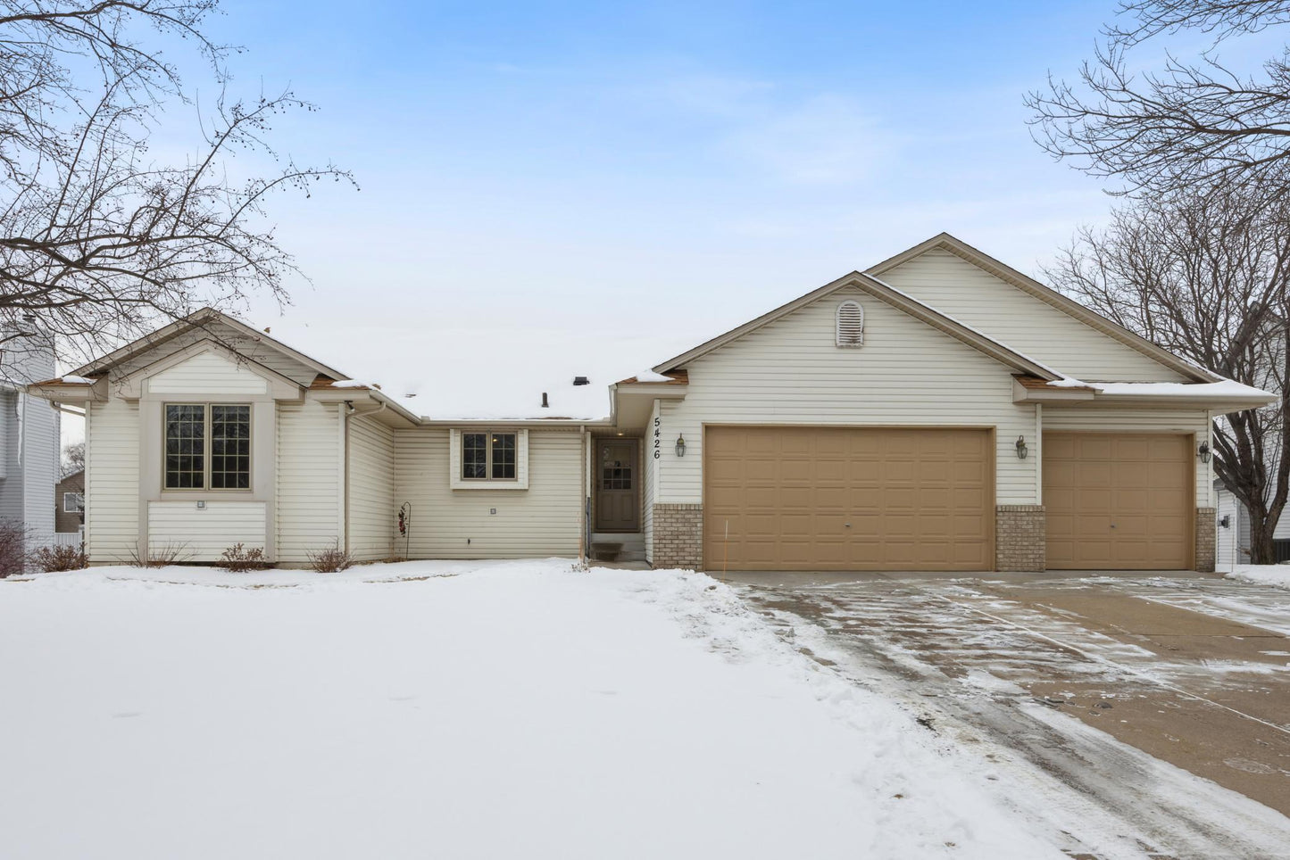 5426 89th Crescent Circle, Brooklyn Park, MN 55443