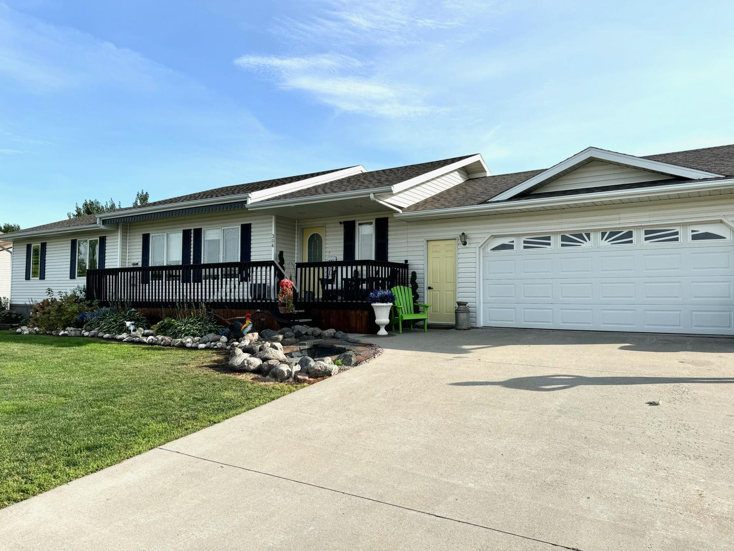 306 7th Street, Roseau, MN 56751