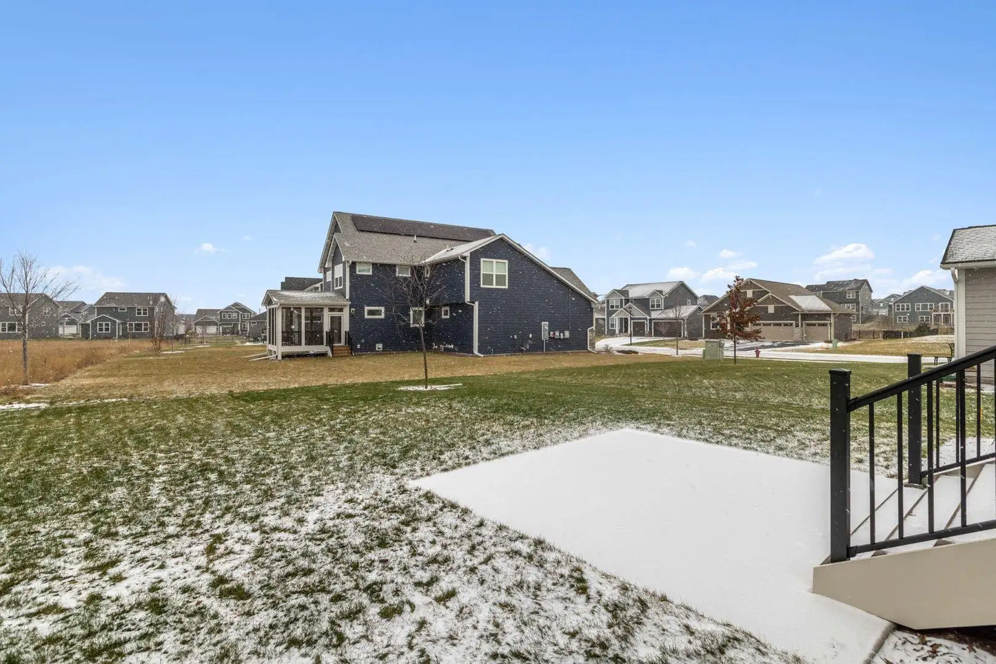 10191 Arrowwood Path, Woodbury, MN 55129