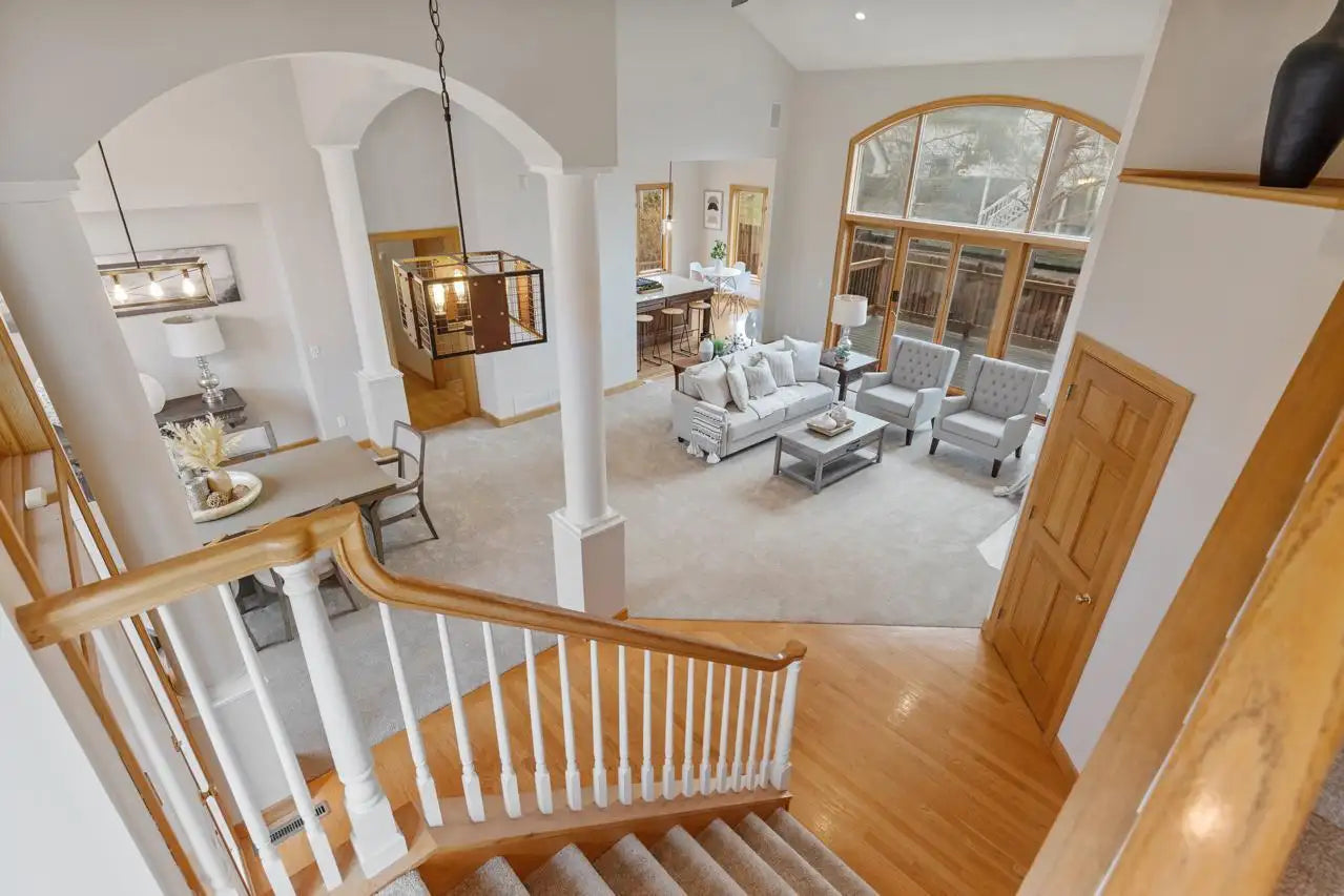 10035 Gristmill Ridge, Eden Prairie, MN 55347