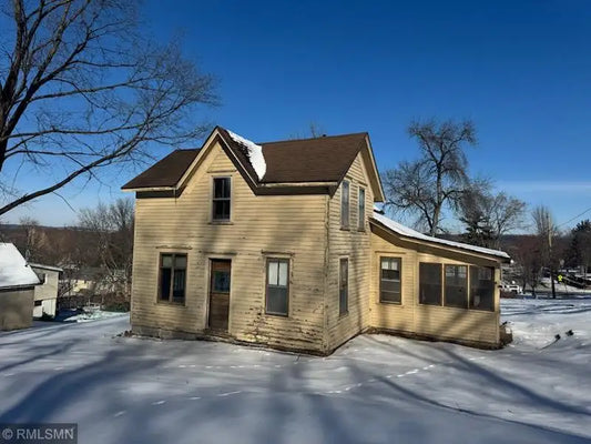 100 Park Street, Cannon Falls, MN 55009