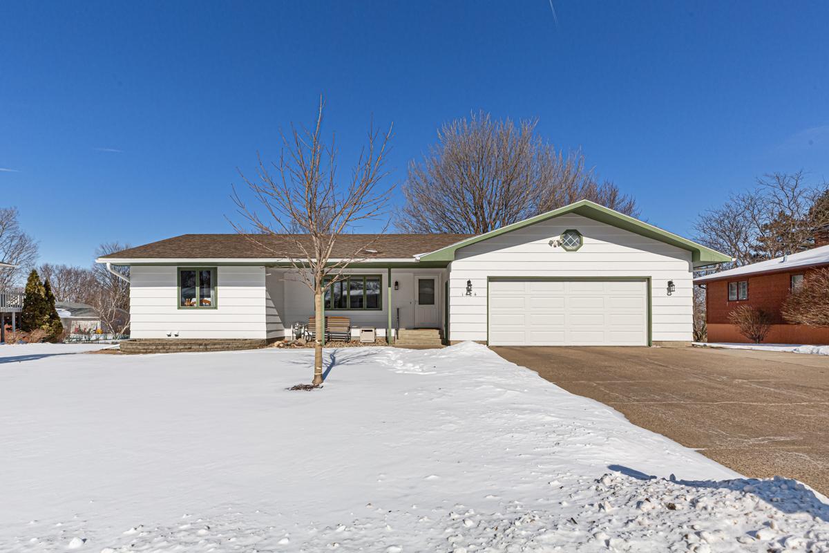 1424 Wellington Crescent, Faribault, MN 55021