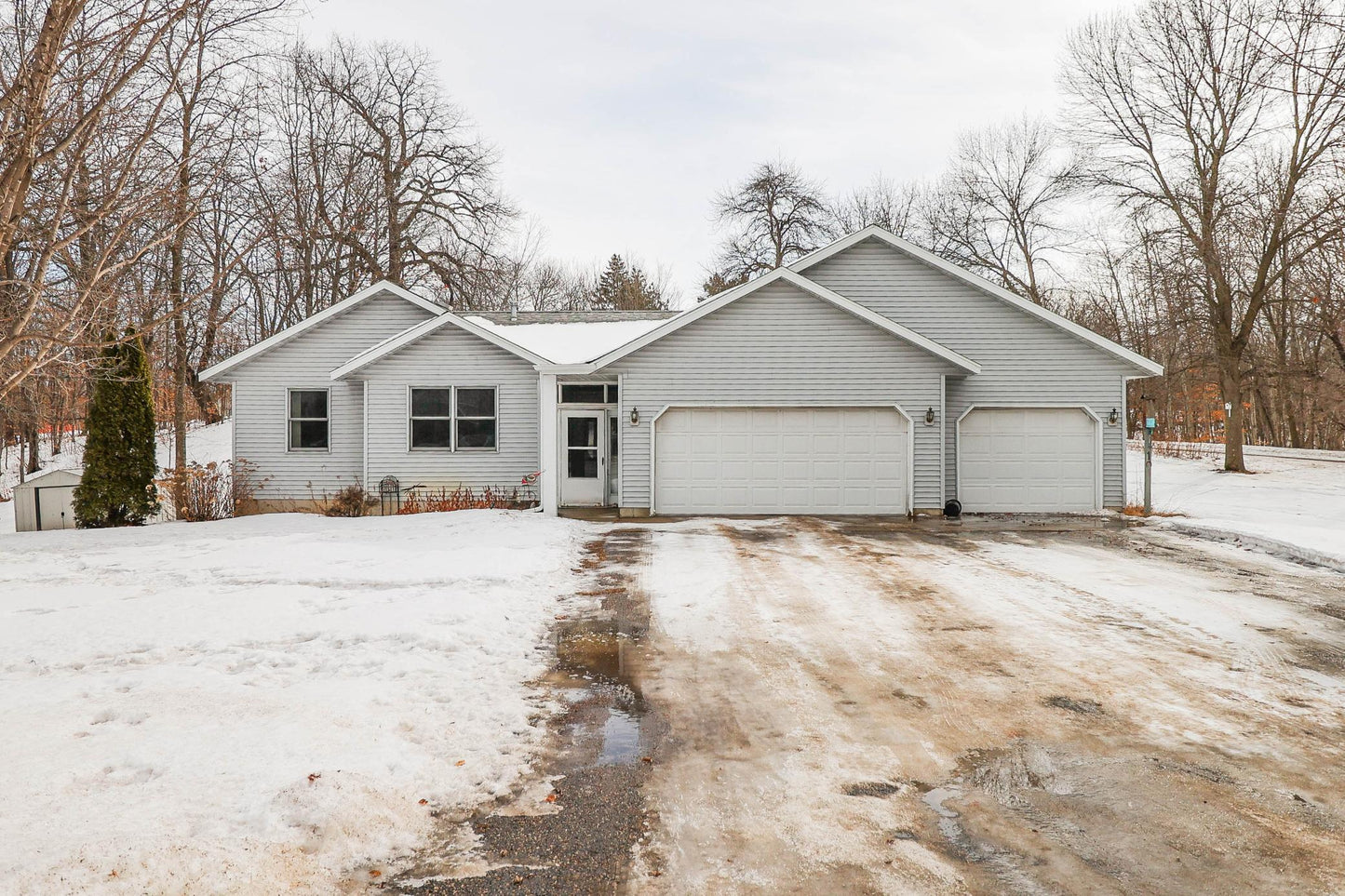 951 Lake Brophy Road, Alexandria, MN 56308