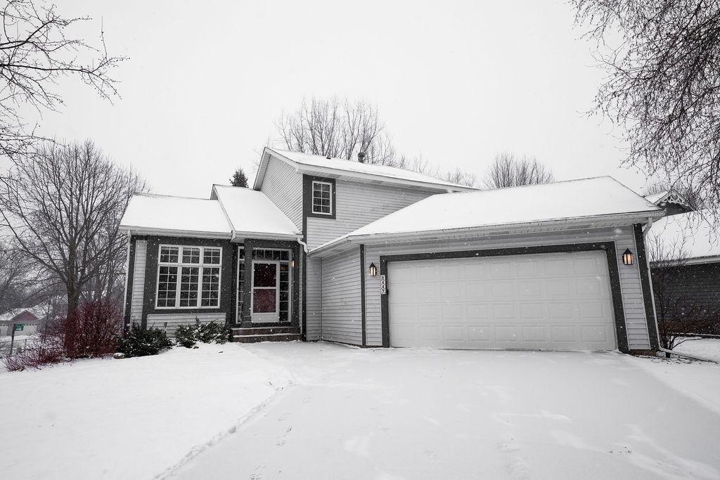 8449 Jensen Avenue, Cottage Grove, MN 55016