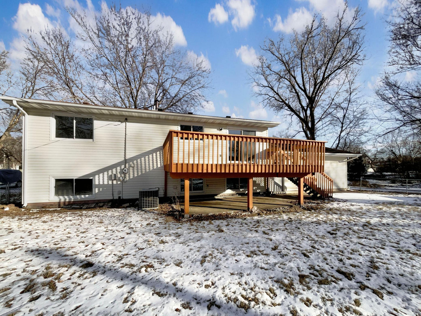 7689 Newton Avenue, Brooklyn Park, MN 55444