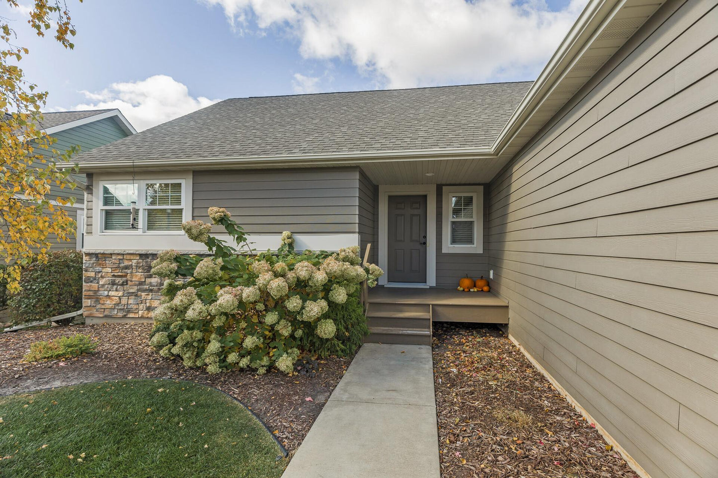 1026 Wyncrest Court, Woodbury, MN 55129