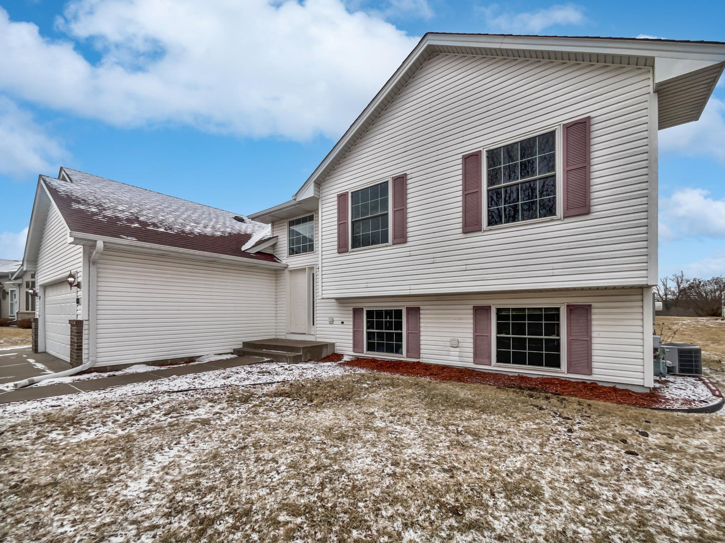 813 Deerfield Road, Watertown, MN 55388