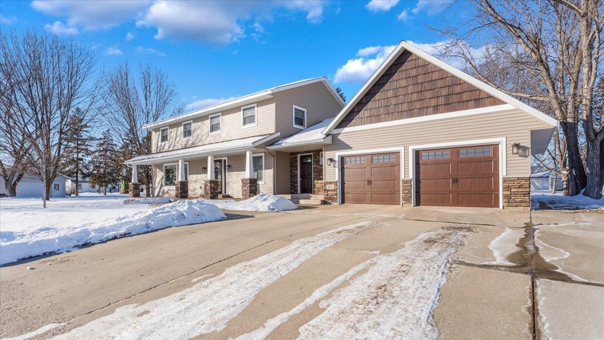 908 Lilac Drive, Sauk Centre, MN 56378