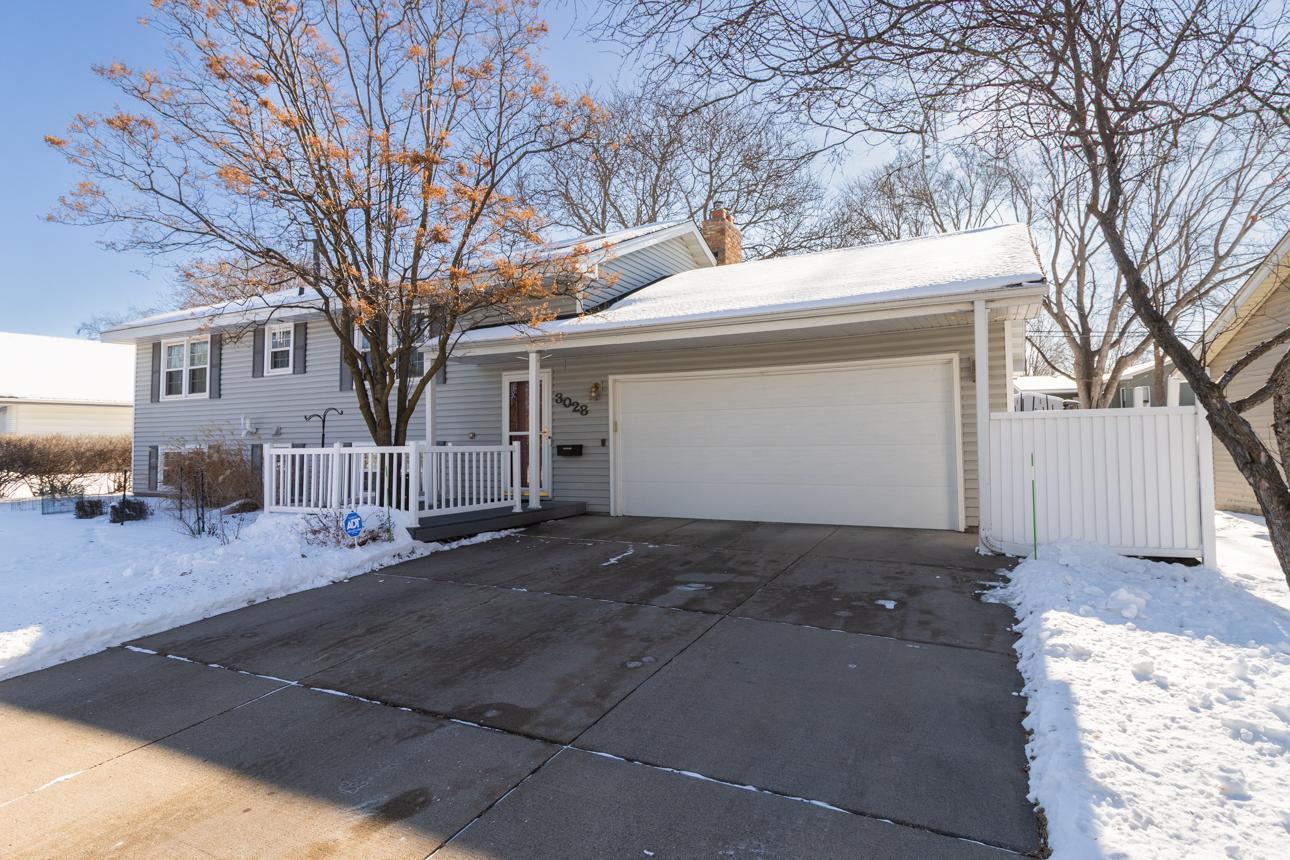 3028 Flag Avenue, New Hope, MN 55427