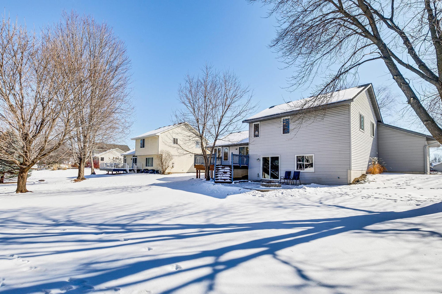 8270 Ashford Road, Woodbury, MN 55125