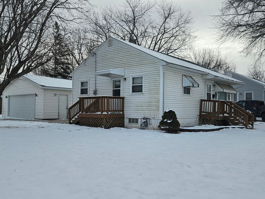 1517 Margaretha Avenue, Albert Lea, MN 56007