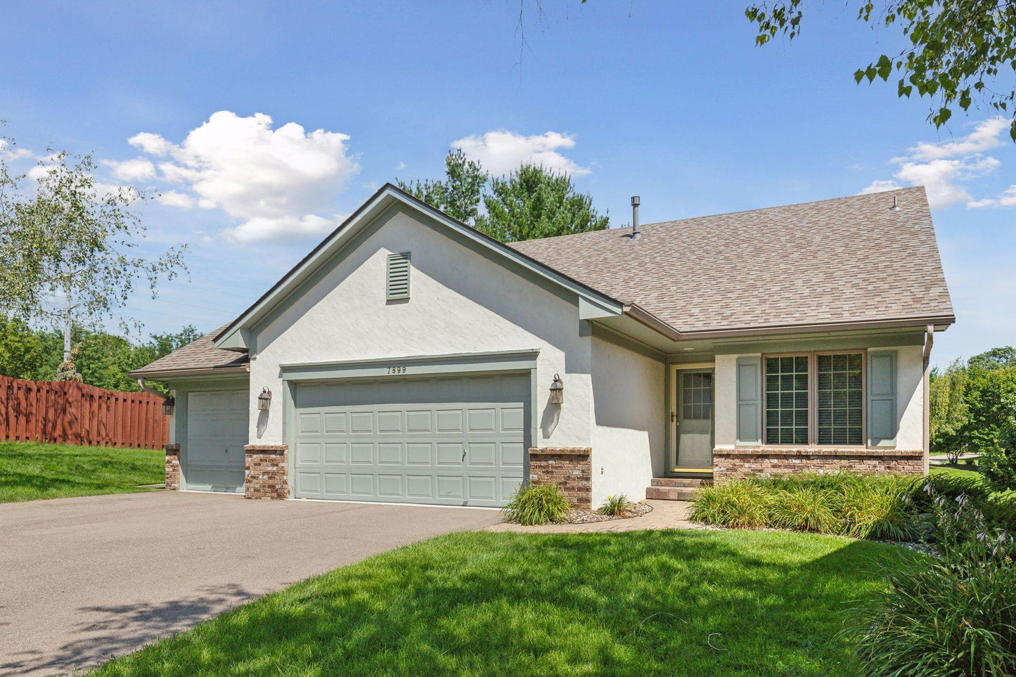 7899 Bailey Drive, Eden Prairie, MN 55347